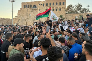 Rakyat Libya Mengamuk, Gedung Pemerintah dan Jalan Utama di Tripoli Ditutup