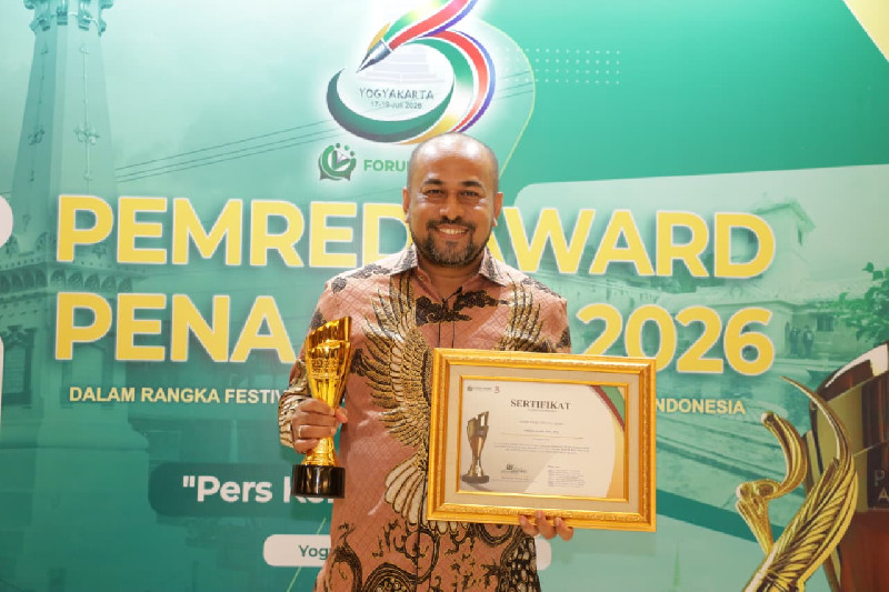 Fadhil Ilyas Bawa Bank Aceh Raih Pemred Award 2026