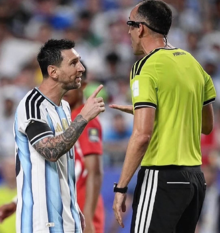 Dituding Dibantu Wasit, Messi: Argentina Tidak Diberi Apa Pun