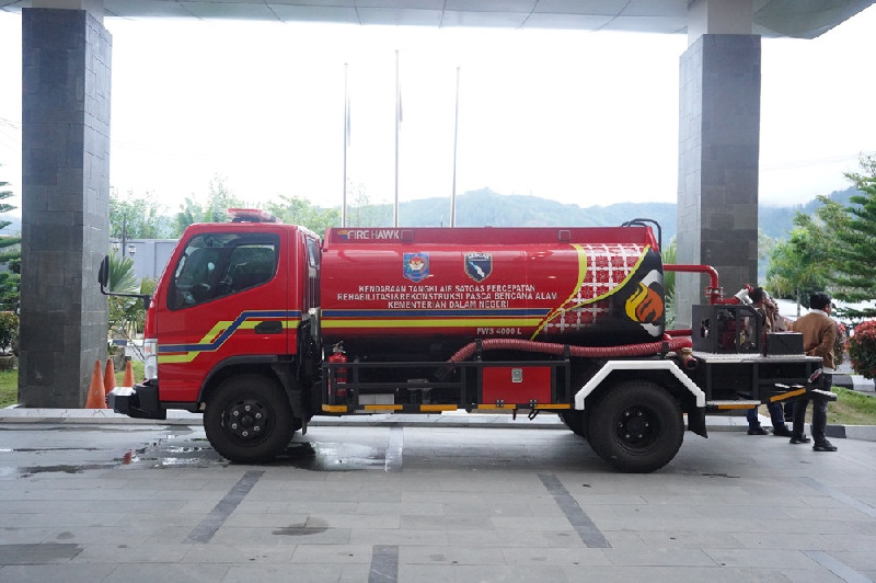 Spesifikasi Fire Hawk FWS 4000, Mobil Damkar Bantuan Mendagri untuk Aceh Tengah