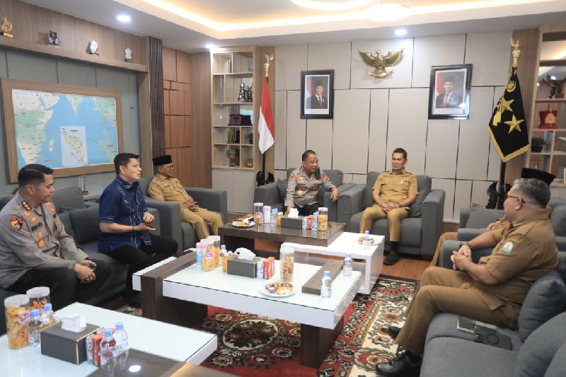 Jalankan Amanah Mualem, Sekda Aceh Silaturahmi dengan Kapolda Aceh