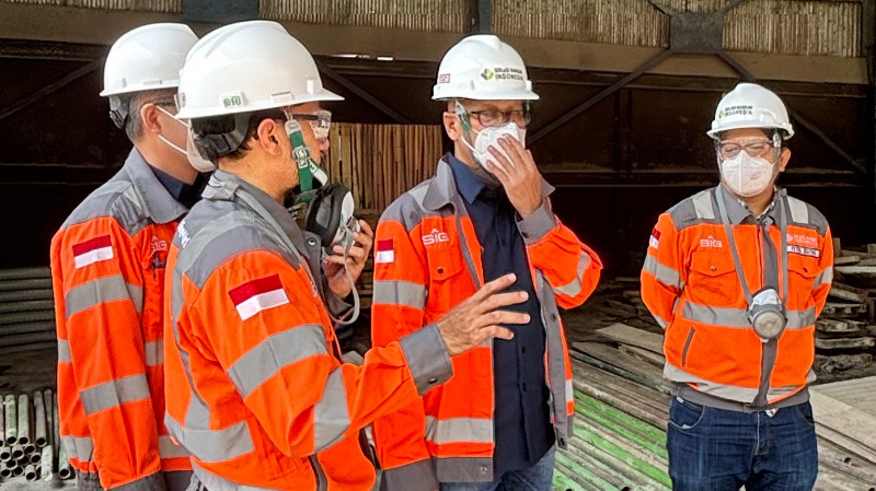 Tinjau Langsung Pasokan Semen di Aceh, Direktur Utama SIG Pastikan Distribusi Berjalan Normal
