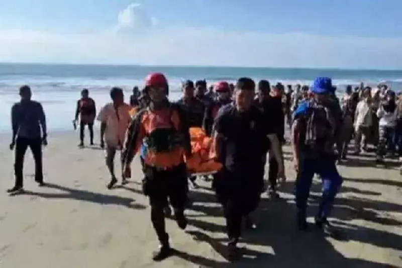 Empat Remaja Terseret Arus di Pantai Ujung Batee, Dua Ditemukan Meninggal