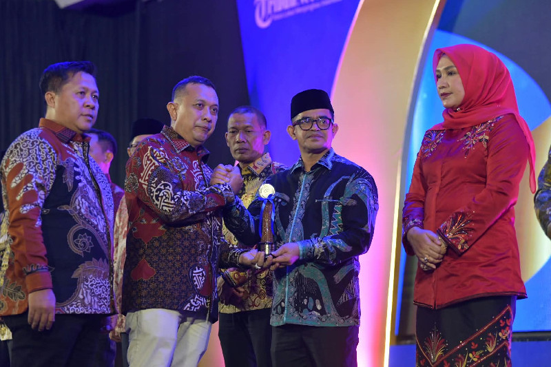 Pemerintah Aceh Terima Serambi Award 2026 atas Penanganan Bencana