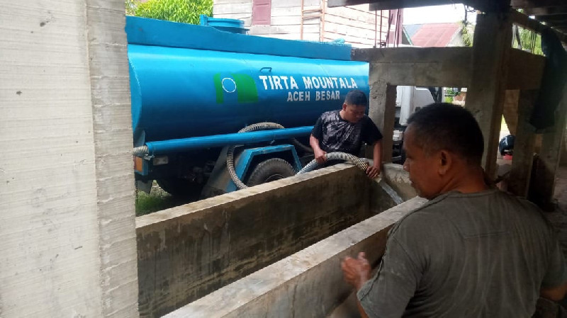 Atasi Dampak Kekeringan, Perumdam Tirta Mountala Distribusikan 270 Ribu Liter Air Bersih