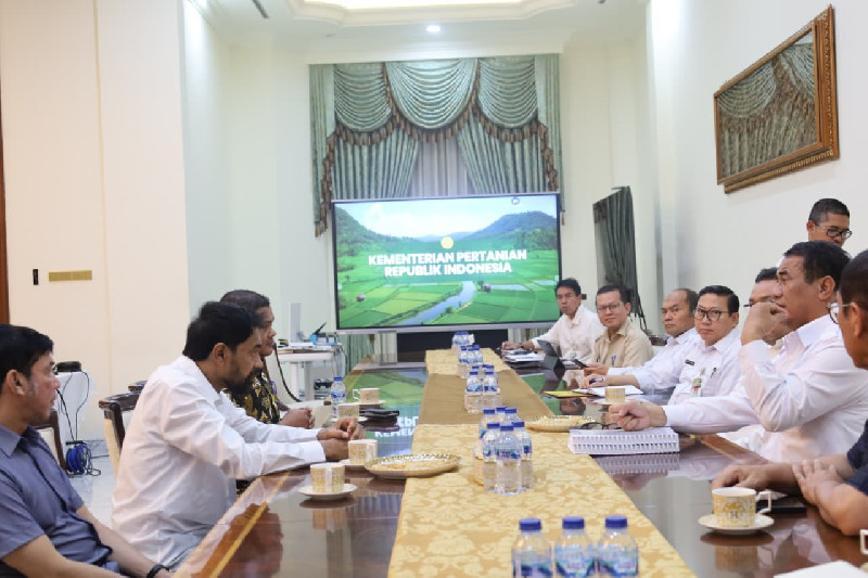Bertemu Mentan, Mualem Perjuangkan Pemulihan Sawah dan Kebun Terdampak Bencana