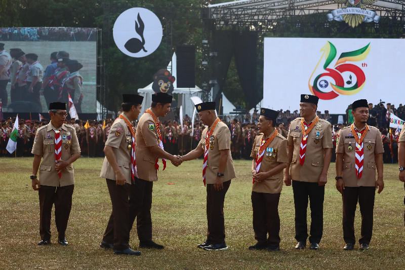 Sekda Aceh Raih Lencana Melati atas Dedikasi di Gerakan Pramuka