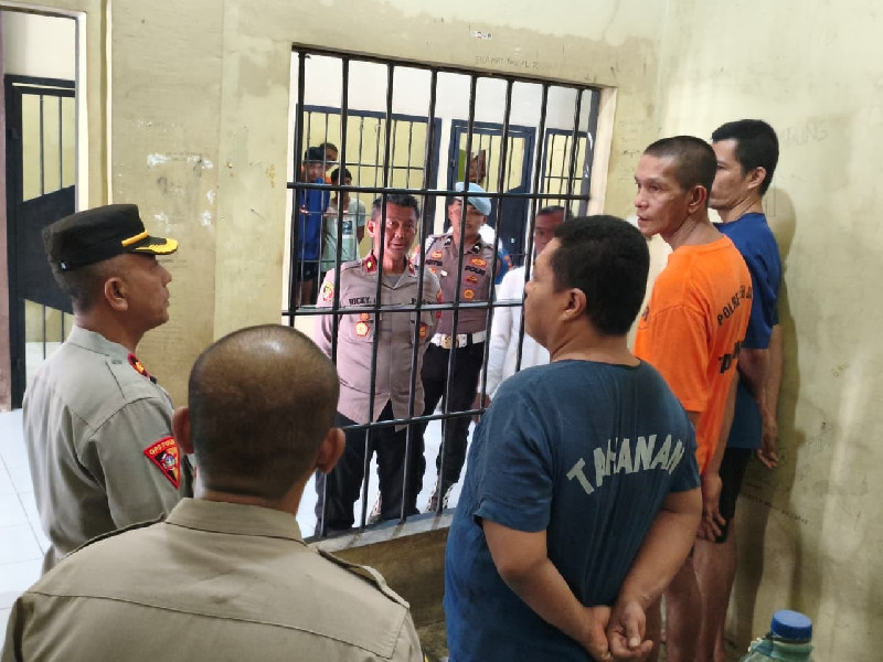 Antisipasi Barang Terlarang dan Upaya Pelarian, Polres Aceh Jaya Razia Sel Tahanan