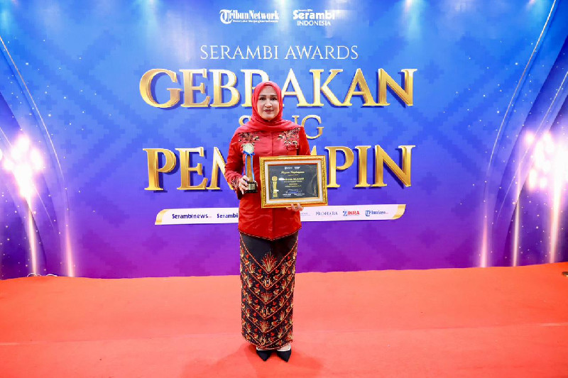 Aktif di Masa Bencana, Kak Na Terima Awards Srikandi Pemulihan Aceh