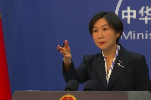 China Bantah Kirim 400 Peluncur Rudal ke Iran