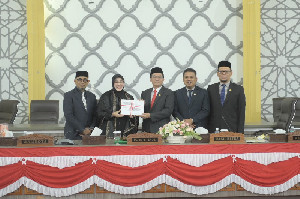 DPRK Banda Aceh dan Pemko Sepakat Menata Taman Sari dan Putroe Phang, Untuk Ruang Keluarga