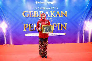 Aktif di Masa Bencana, Kak Na Terima Awards Srikandi Pemulihan Aceh