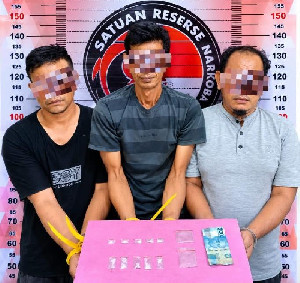 Tiga Pria Ditangkap Polisi Saat Edarkan Sabu di Kebun Sawit Aceh Tenggara