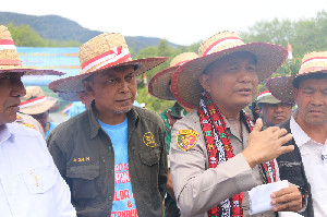 Polda Aceh dan Distanbun Tanam Bawang Putih, Perkuat Ketahanan Pangan