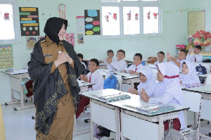 Wali Kota Banda Aceh Cek Sekolah, Toilet hingga Program MBG Jadi Perhatian