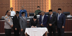 Semua Fraksi DPRA Setujui Pertanggungjawaban APBA 2025, Dek Fadh Janji Tindaklanjuti Rekomendasi BPK