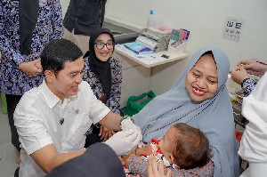 Wamenkes Gaungkan Ayah Siaga dalam Program 1.000 HPK, Ini 4 Intervensi Kuncinya