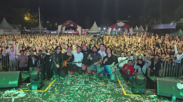 Hibur Rakyat Danrem 011 Datangkan Musisi Dewa 19