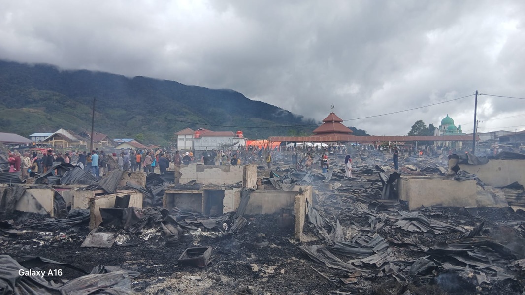 Aceh Tengah Berduka, Pasar Jagong Diamuk Api, 96 Ruko Hangus
