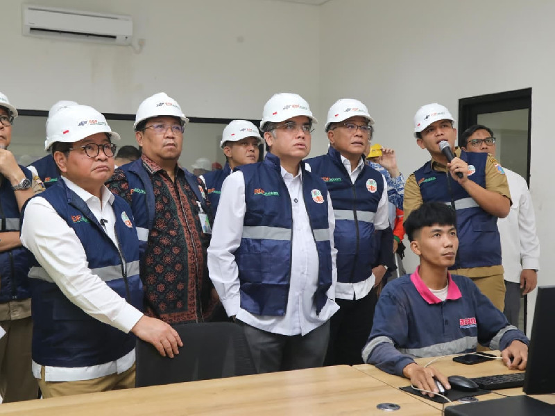 Menaker Yassierli: Pekerja Informal Sektor Persampahan Dapat Diskon Iuran JKK-JKM 50 Persen