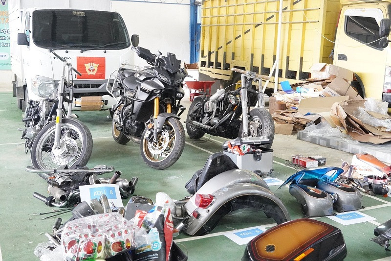 Bea Cukai Gagalkan Penyelundupan 3 Moge dan Suku Cadang Senilai Rp1,8 Miliar