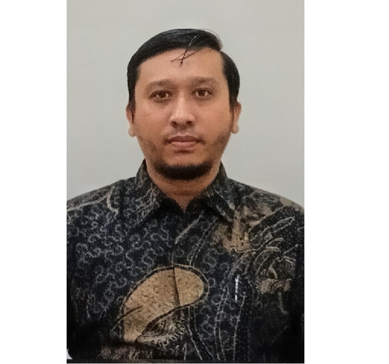 Syariat di Atas Kertas, Keribetan di Depan Kasir