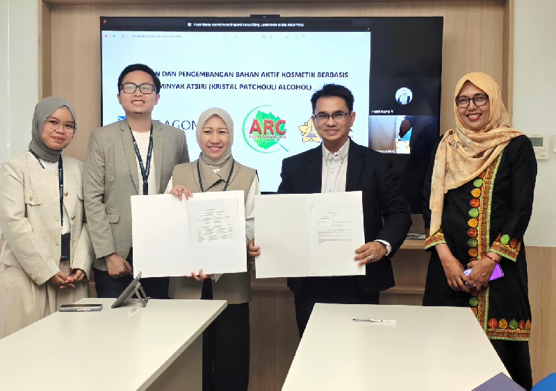 ARC dan Paragon Kolaborasi Riset Nilam Kristal Untuk Natural Kosmetika