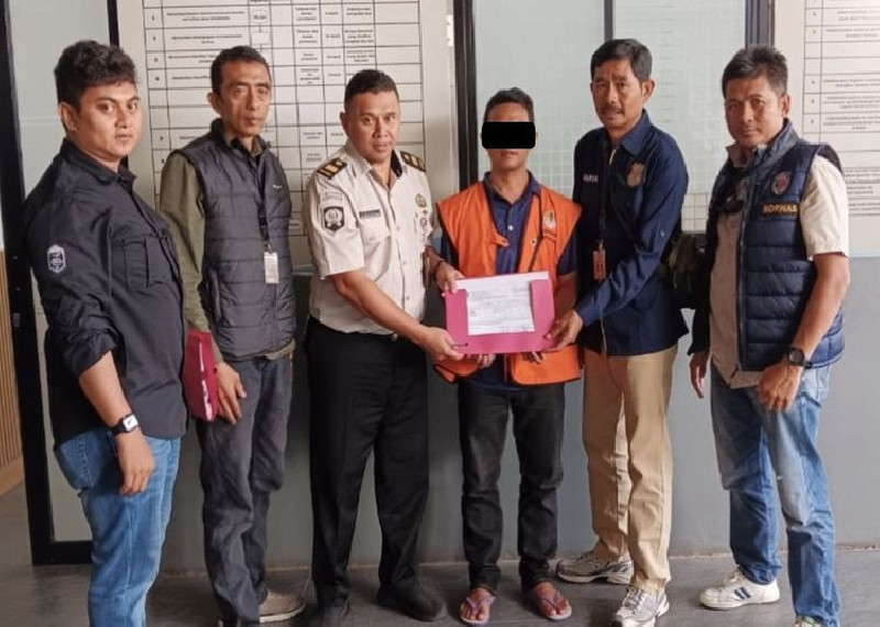 Owa Jawa Diselundupkan ke Oman dalam Koper, Tersangka Terancam 10 Tahun Penjara