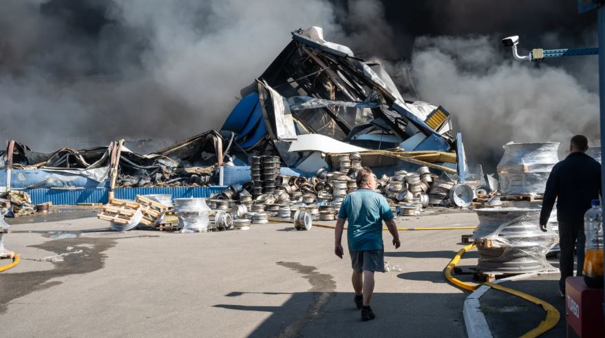 Serangan Drone Rusia Picu Ledakan di Kyiv, 27 Orang Tewas dan 42 Terluka