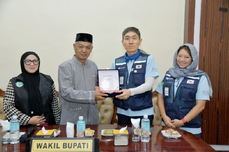 26 Mahasiswa Korsel Kunjungi Bener Meriah, Ajarkan Edukasi Lingkungan dan Dukung Sektor Kopi