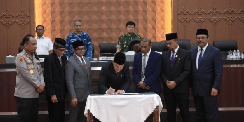 Semua Fraksi DPRA Setujui Pertanggungjawaban APBA 2025, Dek Fadh Janji Tindaklanjuti Rekomendasi BPK