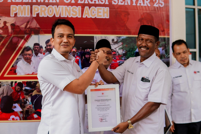PMI Kota Banda Aceh Terima Penghargaan atas Komitmen Penanganan Banjir Operasi Senyar 2025-2026