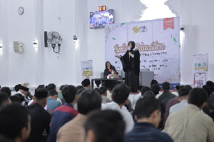 Subuh Education USK, Illiza Dorong Mahasiswa Jadi Generasi Berkarakter dan Berintegritas