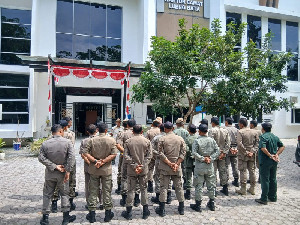 Trotoar Dipakai Berjualan, Satpol PP WH Tegur PKL di Dua Jalan Banda Aceh