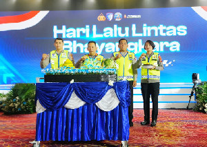 Kapolri Luncurkan STNK Digital dan Pembayaran Tilang Terintegrasi