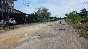 Jalan Lama Banda Aceh-Meulaboh di Lamno Rusak Parah, Warga Khawatir Kecelakaan