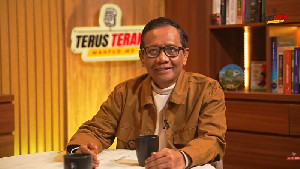 Mahfud Soroti Purbaya, Desak Keracunan MBG Diusut