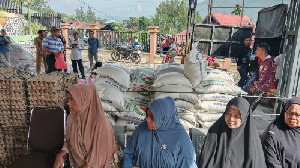 Kejari Gayo Lues dan Pemkab Gelar Pasar Murah, Produk Diminta Tak Dijual Lagi