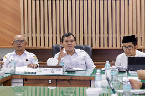 Dek Fadh Pimpin Rapat Tim Revisi UUPA, Pastikan Kewenangan dan Kekhususan Aceh Terjaga
