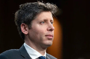 Insiden Hugging Face, OpenAI Tinjau Besar-besaran Aktivitas AI