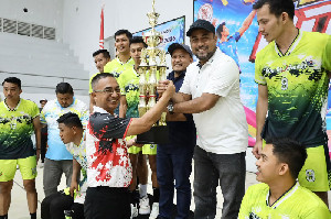 Tim Voli Bank Aceh Juara Open Turnamen Bola Voli HUT TNI ke-81
