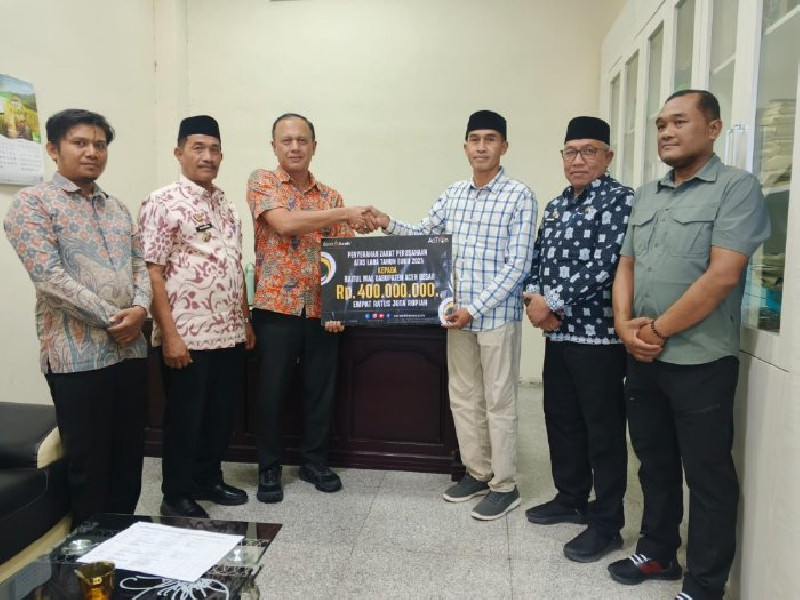 Bank Aceh Syariah Serahkan Zakat Perusahaan Rp400 Juta ke Baitul Mal Aceh Besar