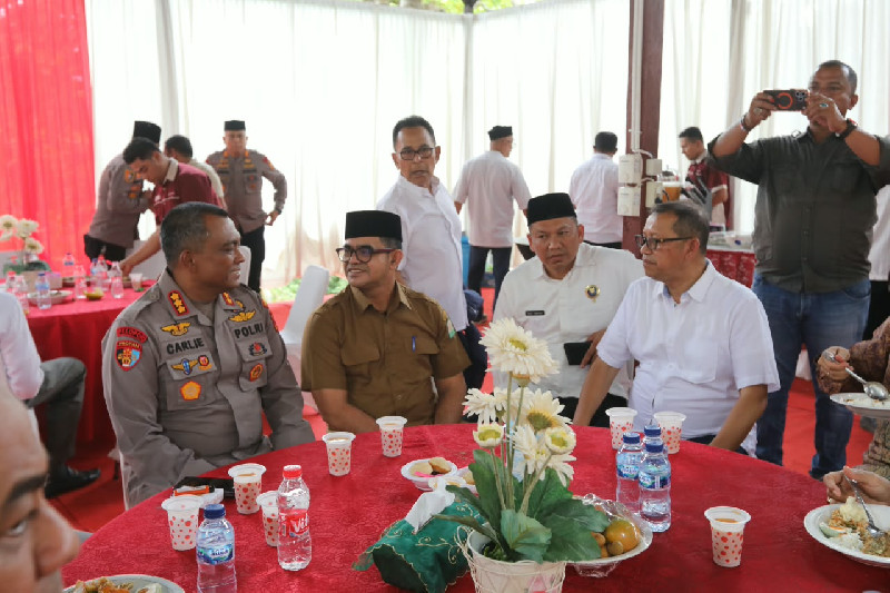 Plt Sekda Aceh Hadiri Peringatan Maulid Nabi di Dayah Darul Musthafa