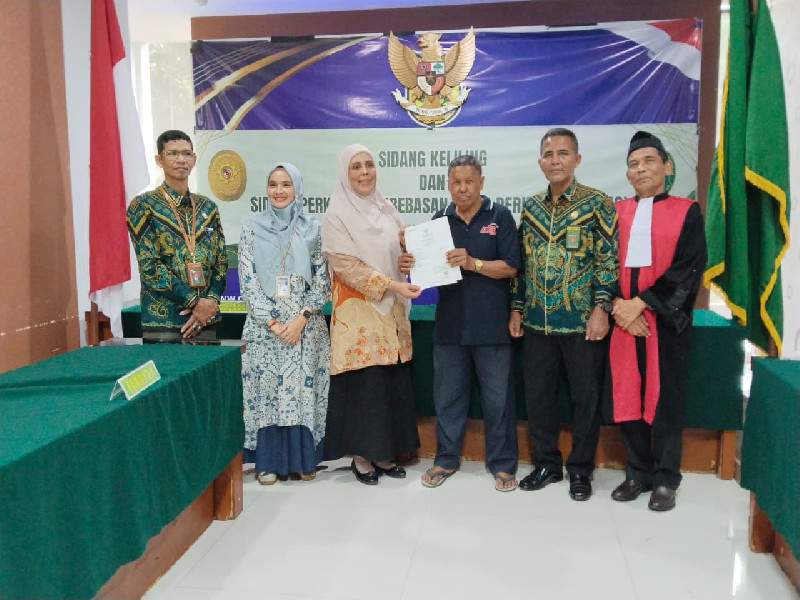 3 Warga Banda Aceh Dapat Dokumen Adminduk Usai Ikuti Sidang Pengadilan Keliling