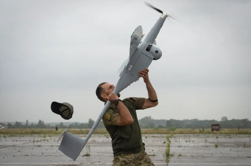 Pabrik Pemasok Drone Ukraina Terbakar, Polandia Selidiki Dugaan Sabotase