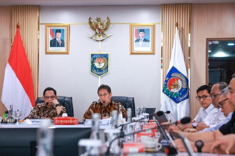 Menkes Imbau Kelompok Rentan Batasi Aktivitas di Luar Rumah saat Kabut Asap