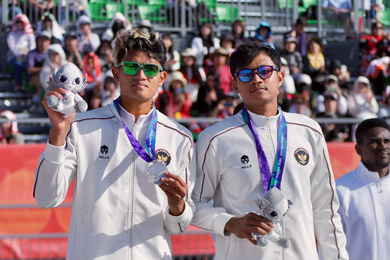 Indonesia Raih Perak Voli Pantai Putra usai Takluk dari Qatar di Final
