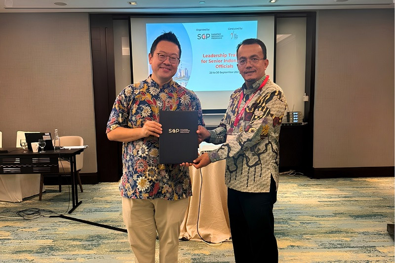 UTU Perkuat Tata Kelola Kampus, Kepala Biro PKU Ikuti Leadership Training di Singapura