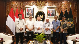 Dek Fadh Bersama Abu Paya Pasi dan Ketua DPRA Temui Menko Polkam