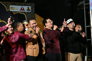 Di Balik Palu Sidang, Ada Nasyid Irwansyah